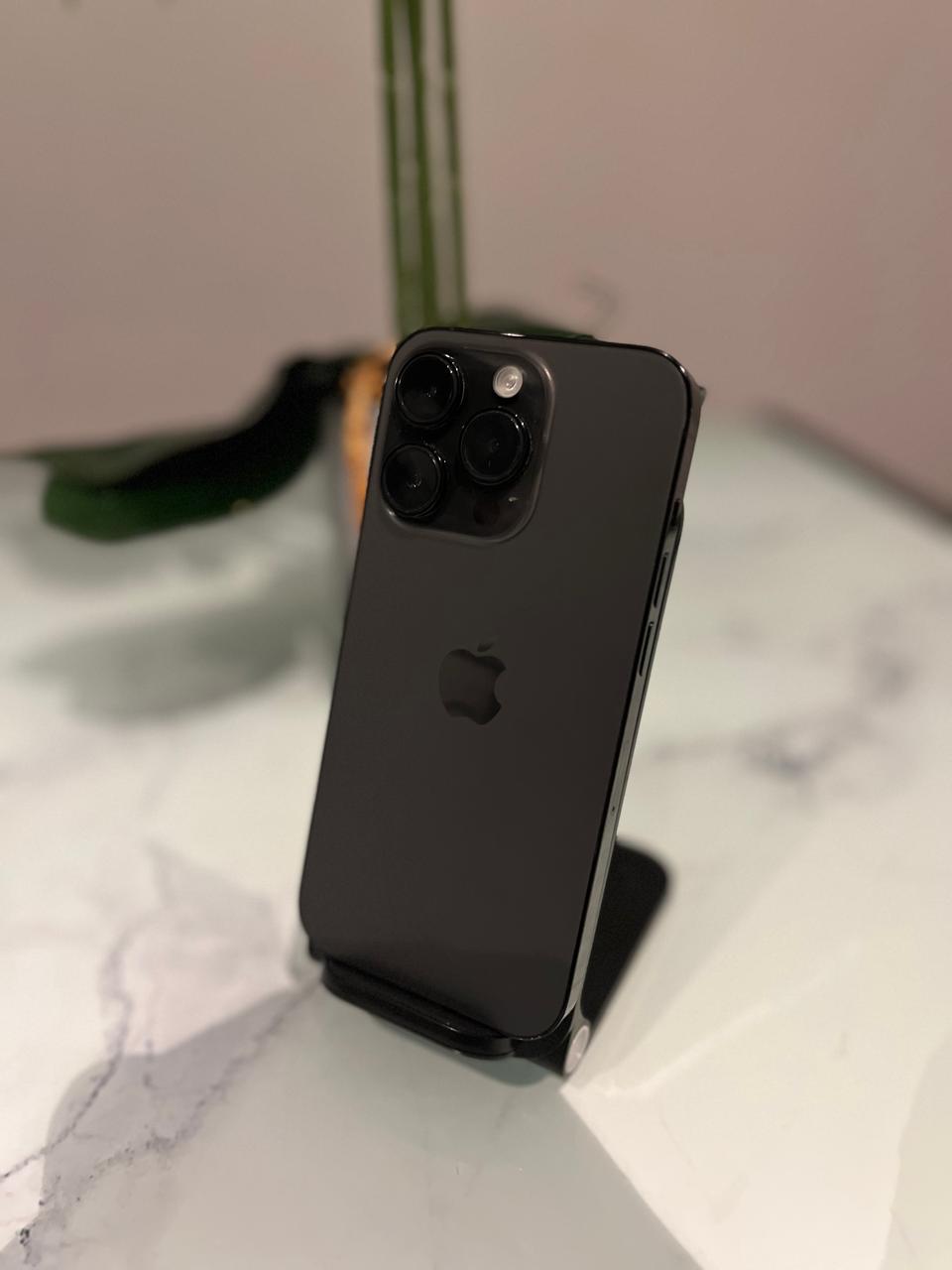 iPhone 14 Pro - Imagem 1
